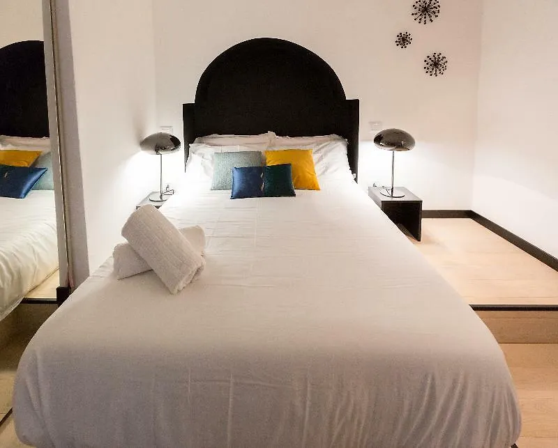 Aria Boutique Apartments - Palazzi ile iletişim
